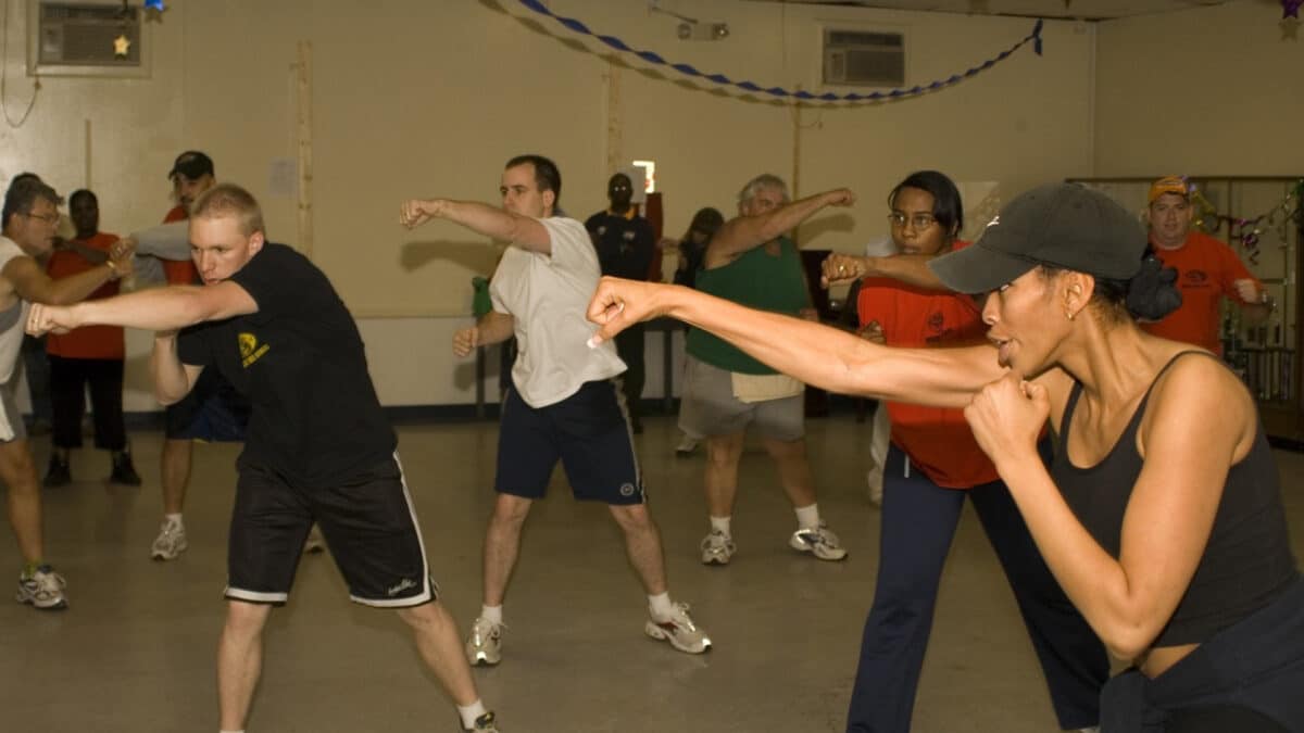 Faire du sport en salle : motivation et cours pour tous les niveaux !