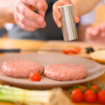 Steaks hachés maison : le choix malin pour maîtriser les matières grasses !